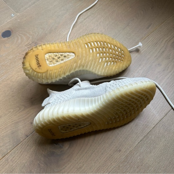 YEEZY Boost 350 V2 'Bone' - Picture 7 of 7